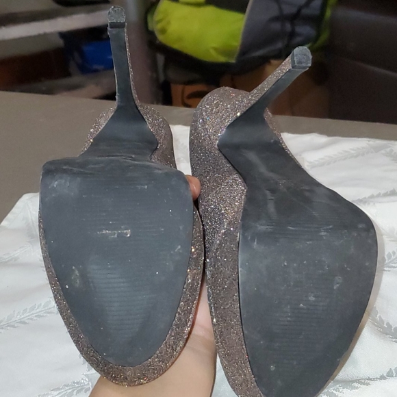 PUMPS - Picture 3 of 3